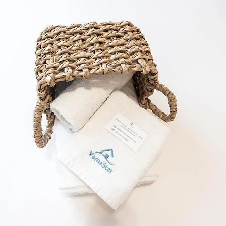 Coffee & Cream Nest Βάρνα